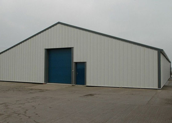 El marco de acero ligero modificado para requisitos particulares estructura el hangar prefabricado de los aviones