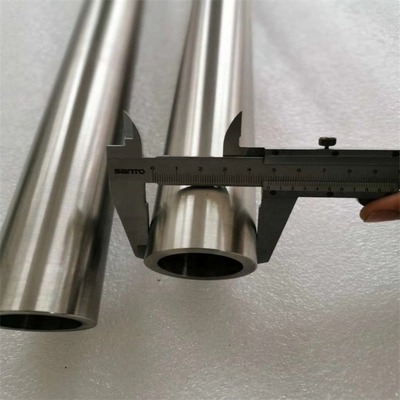 El tubo de extractor del titanio de ASTM B337 califica el tubo soldado con autógena inconsútil de la aleación del titanio 7