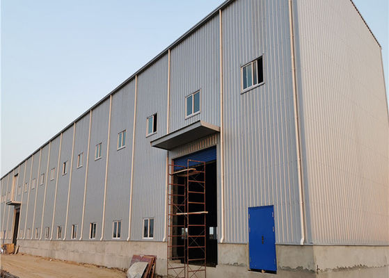 Metal prefabricado moderno Q235 Warehouse del diseño, pared Warehouse de acero prefabricado del EPS